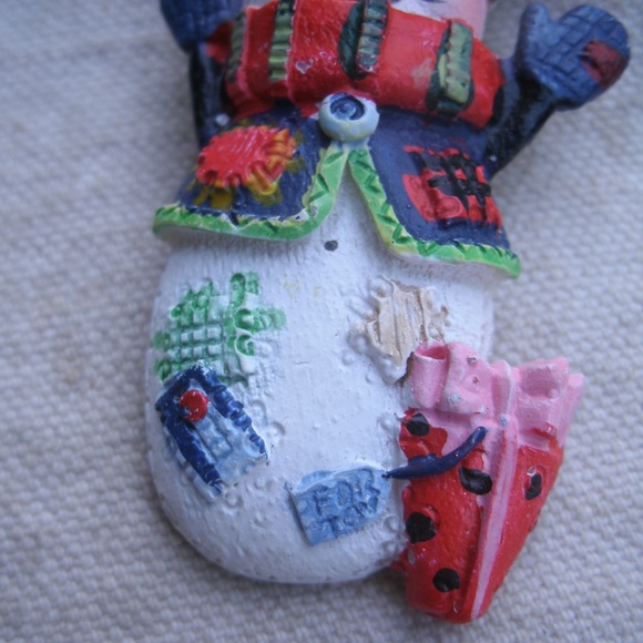 Vintage Holiday Snowman Pin - Picture 3 of 8